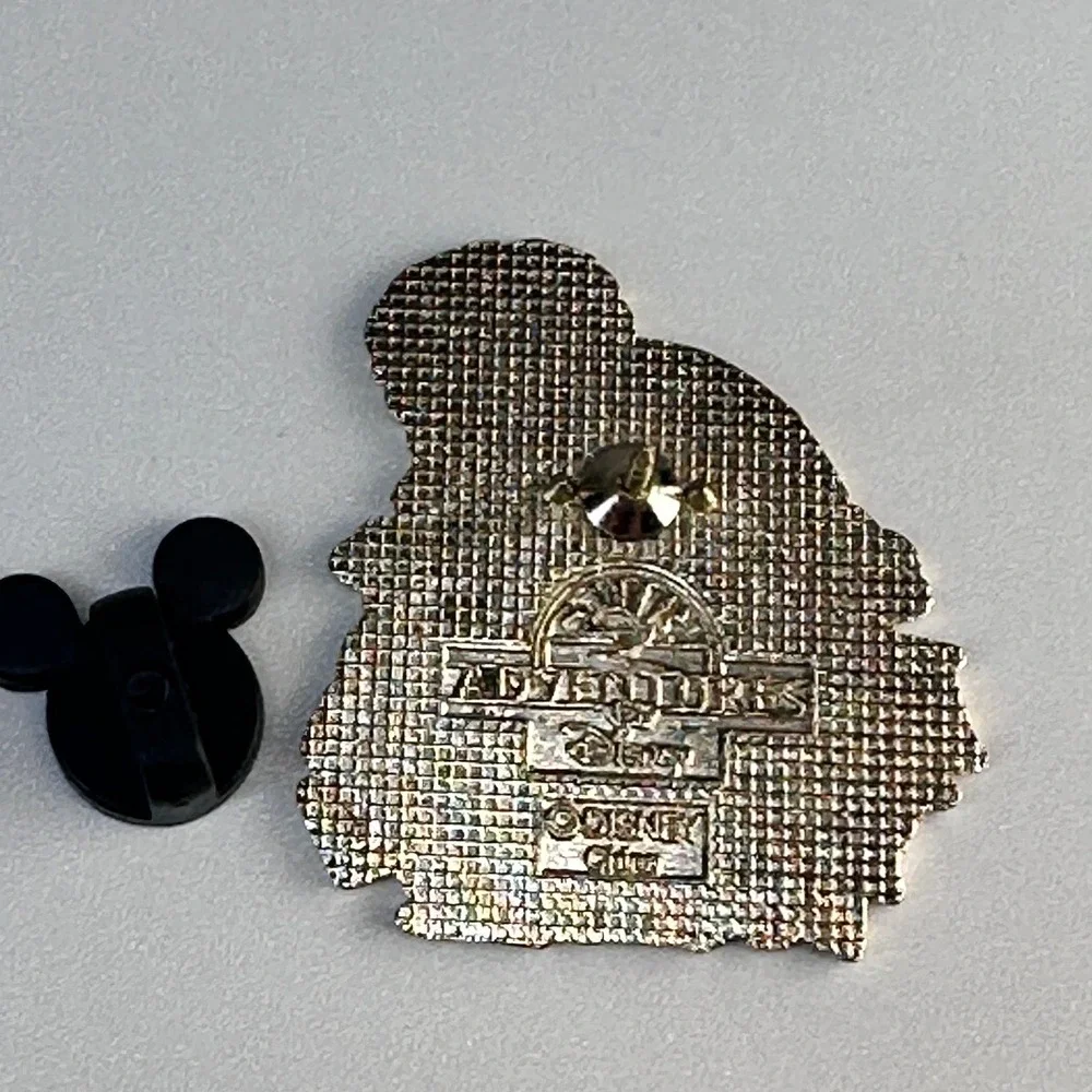 LUCKY 101 Dalmatians Adventures By Disney Pin 2008 Royal Guard A Royal Journey
